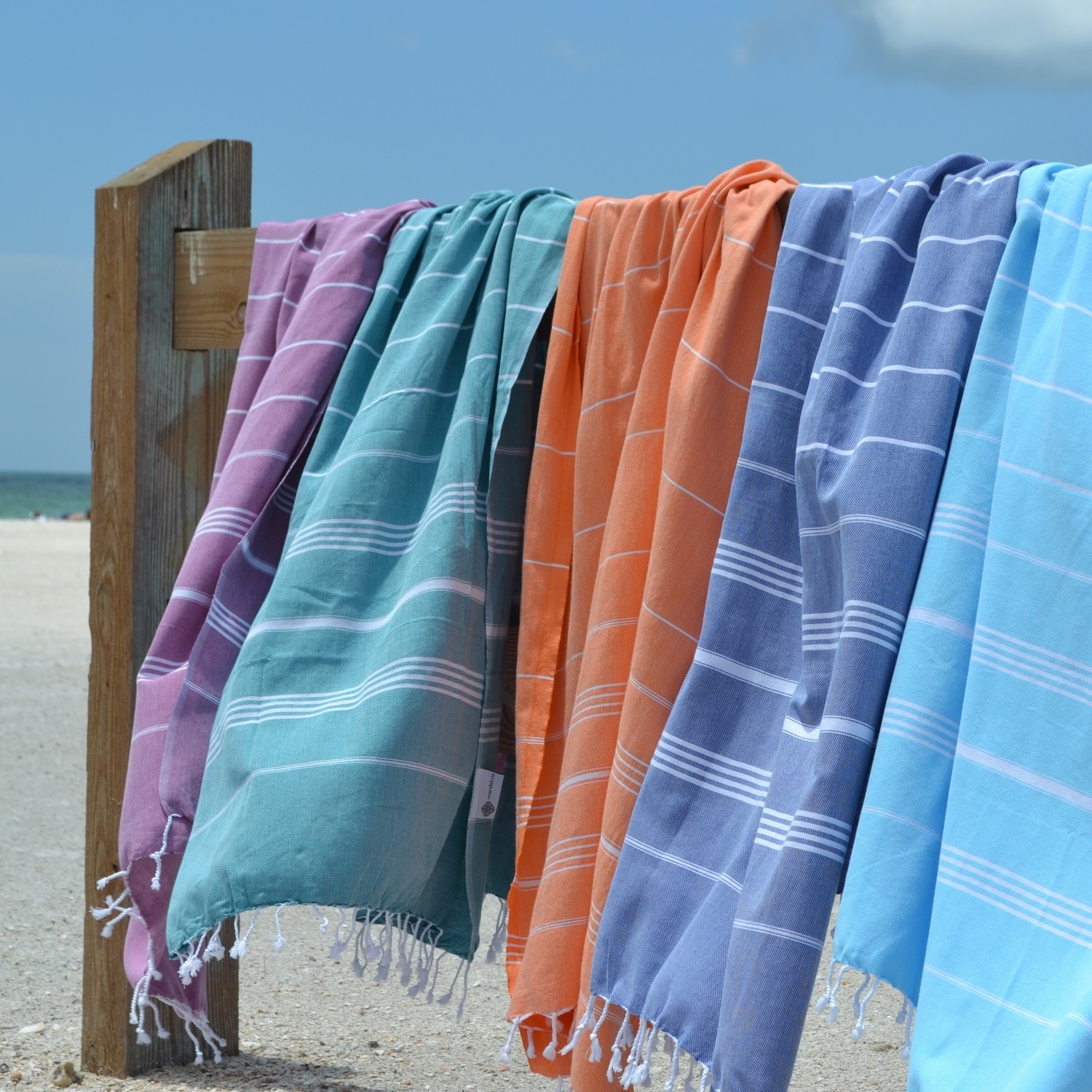 Mandalina Traditional Beach /Thin Stripe Bath &amp; Beach Towel