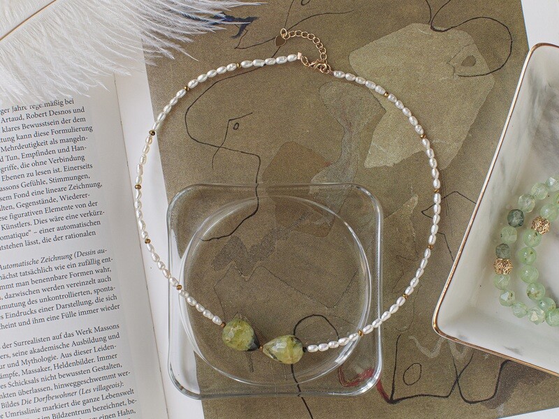 Pearl Beads with Prehnite