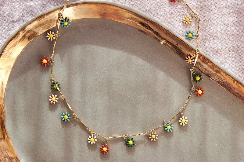 Flowers necklace