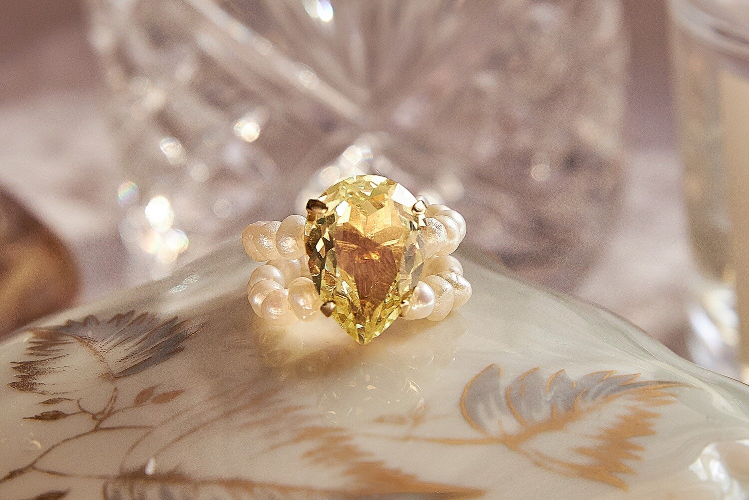 Кольцо из жемчуга с лимонным кристаллом Swarovski