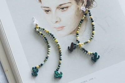 Silver earrings with cacti