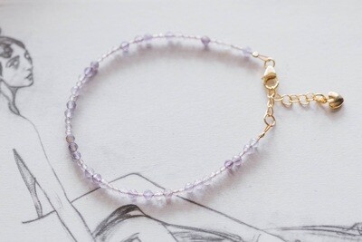 An amethyst bracelet