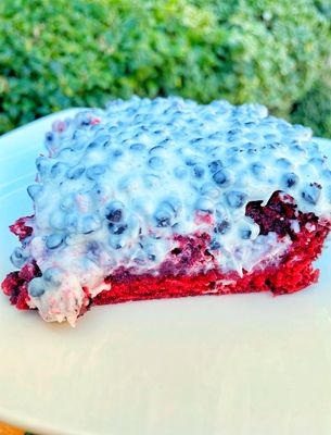 Cookies &amp; Cream Red Velvet Brownie (2 Count)