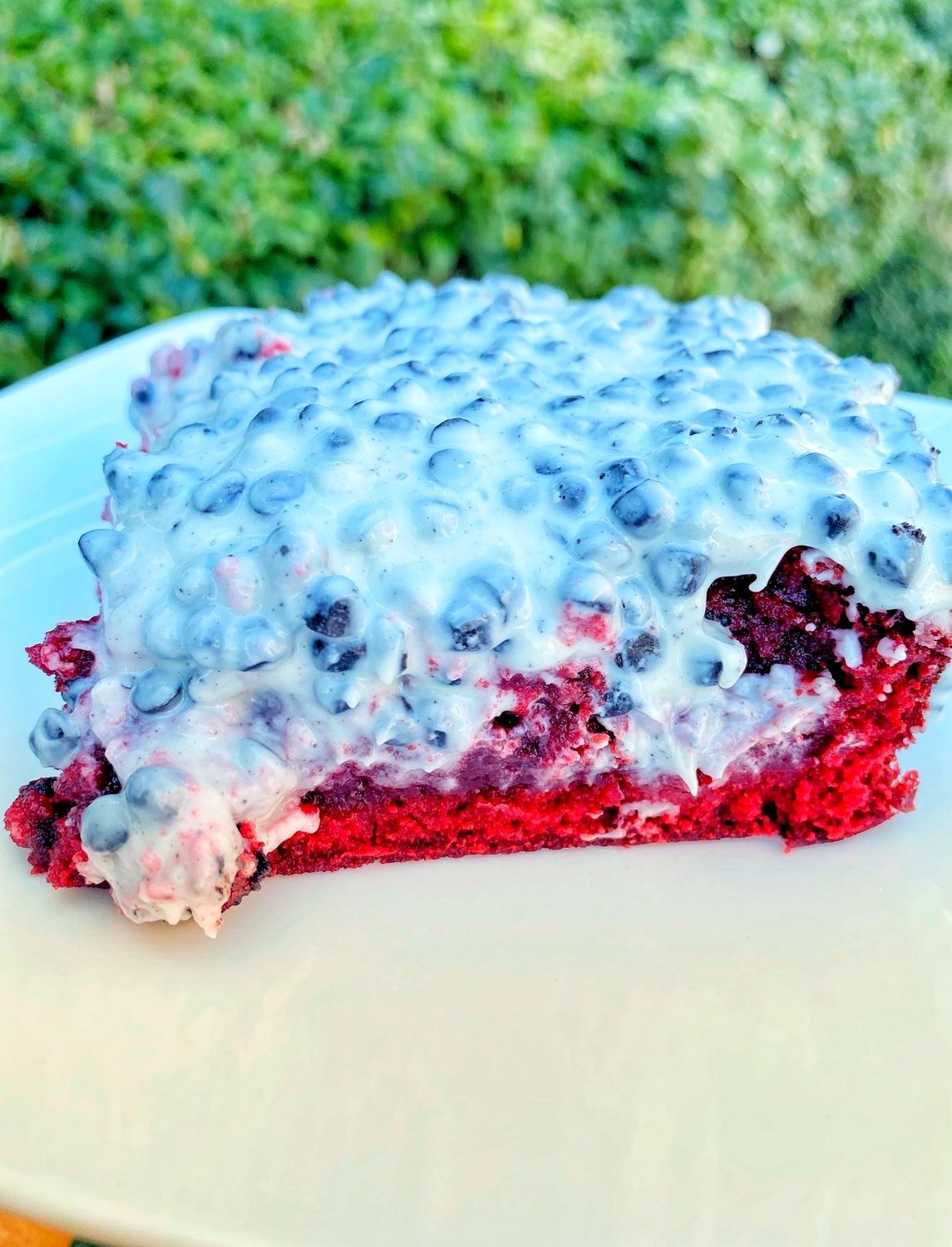 Cookies &amp; Cream Red Velvet Brownie (2 Count)