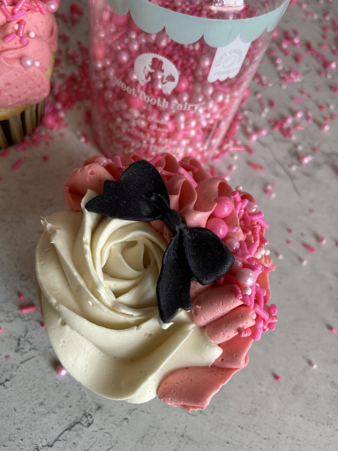 Gourmet Cupcakes (Dozen)