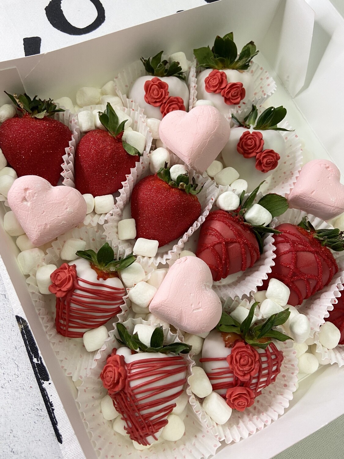 Chocolate Covered Strawberries (Dozen)