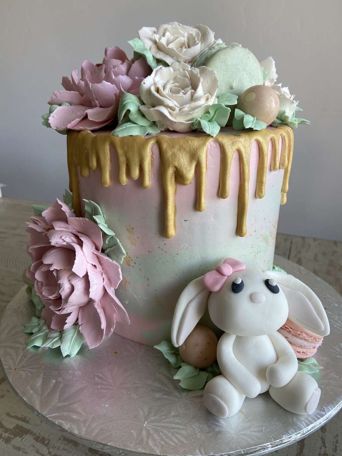 Book Single Tier Themed Cakes &amp; Consultation