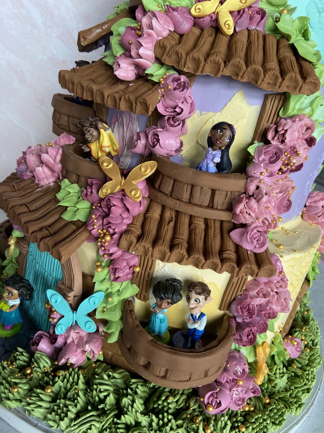 Book Tiered Themed Cakes &amp; Consultation