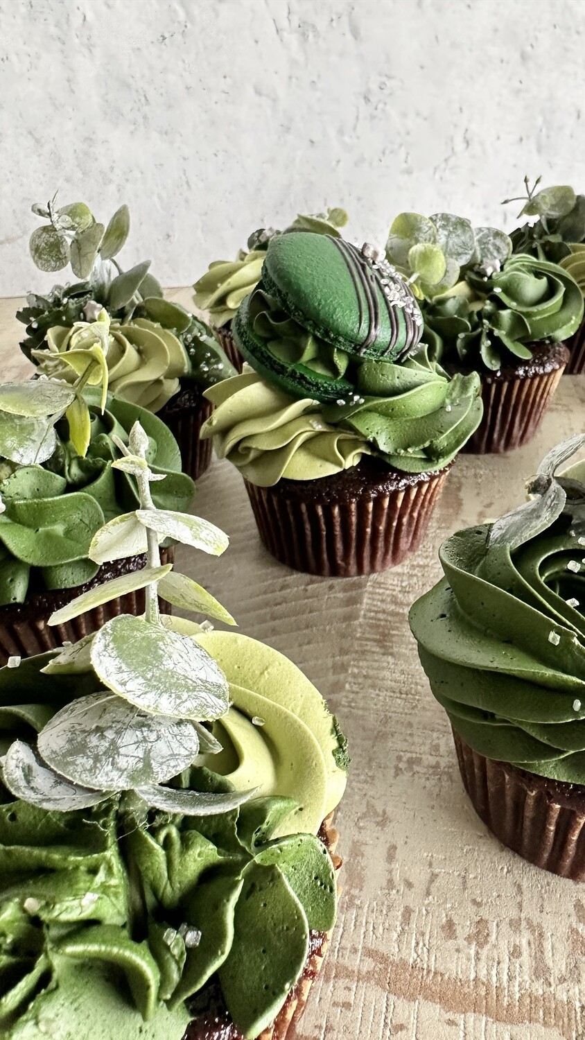 Gourmet Cupcakes (Dozen)