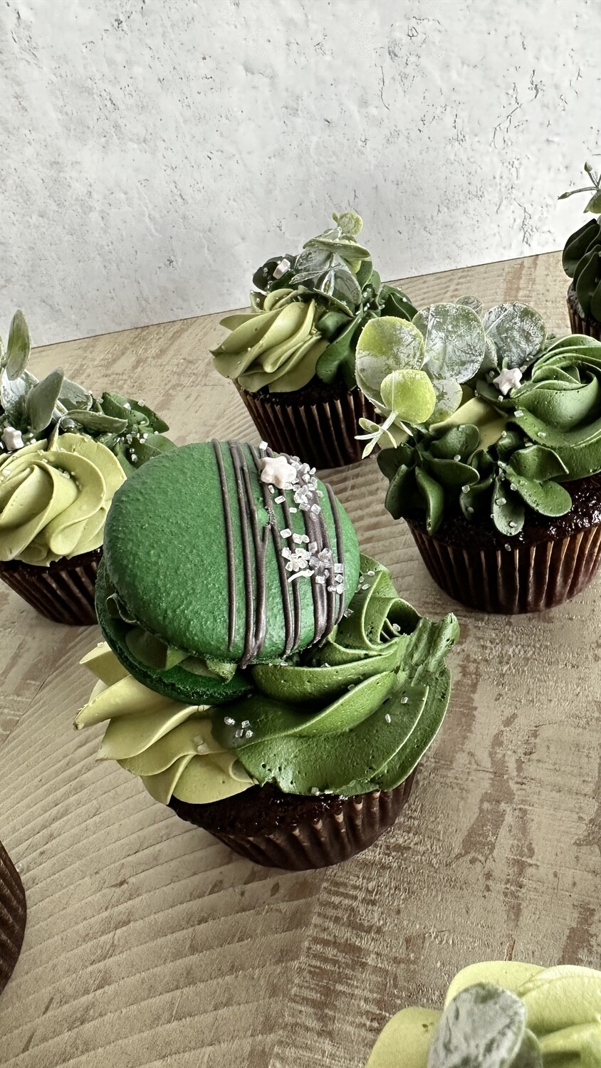 Gourmet Cupcakes (Dozen)