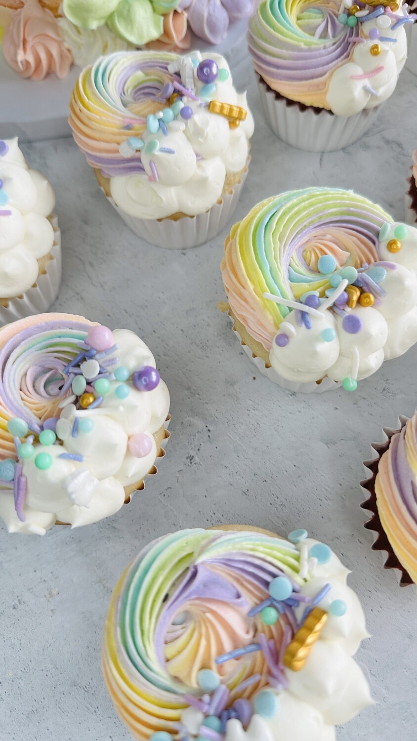 Gourmet Cupcakes (Dozen)
