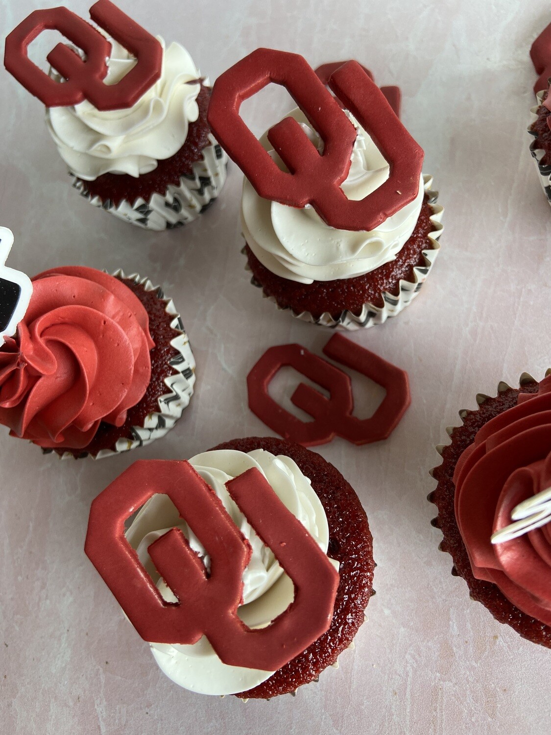 Gourmet Cupcakes (Dozen)