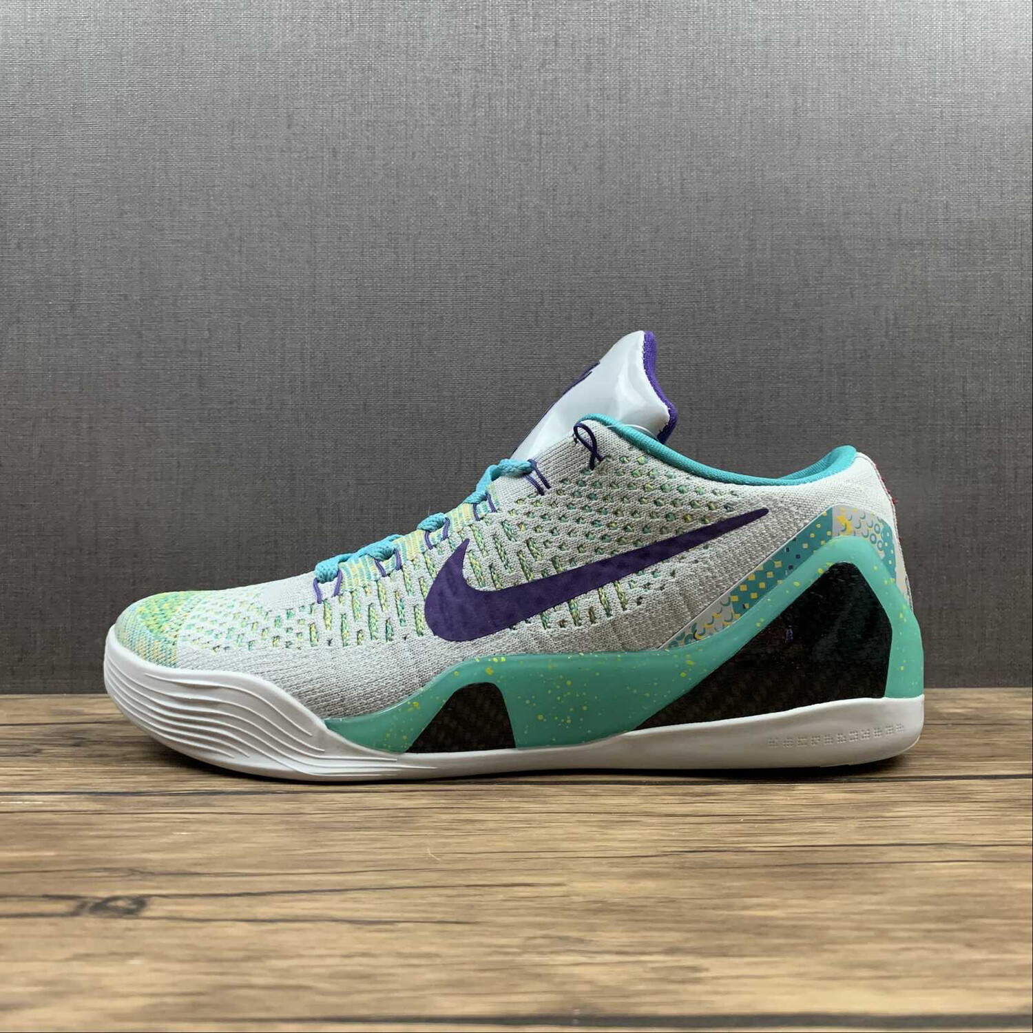 Kobe Zoom 9 Gray Green