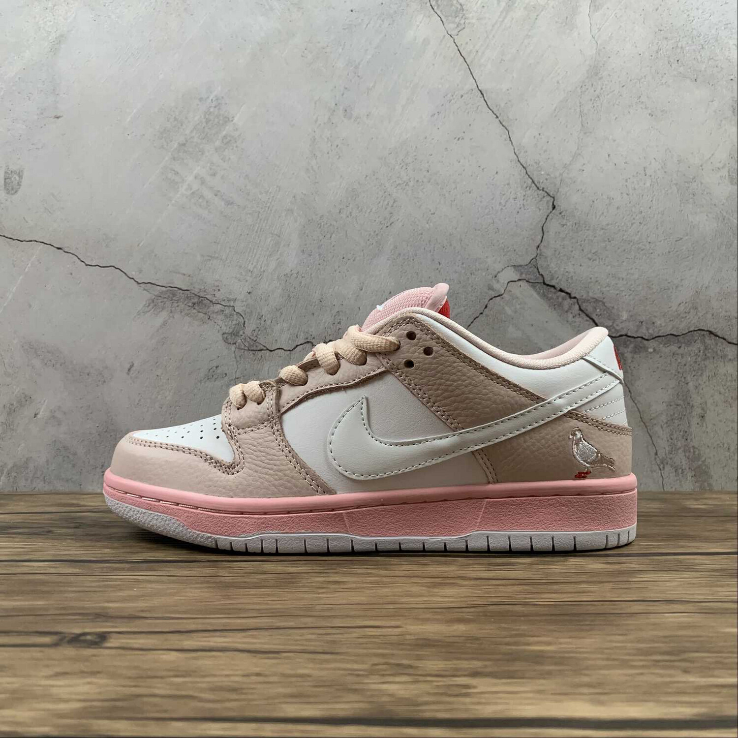 SB Dunk Low Pink Dove