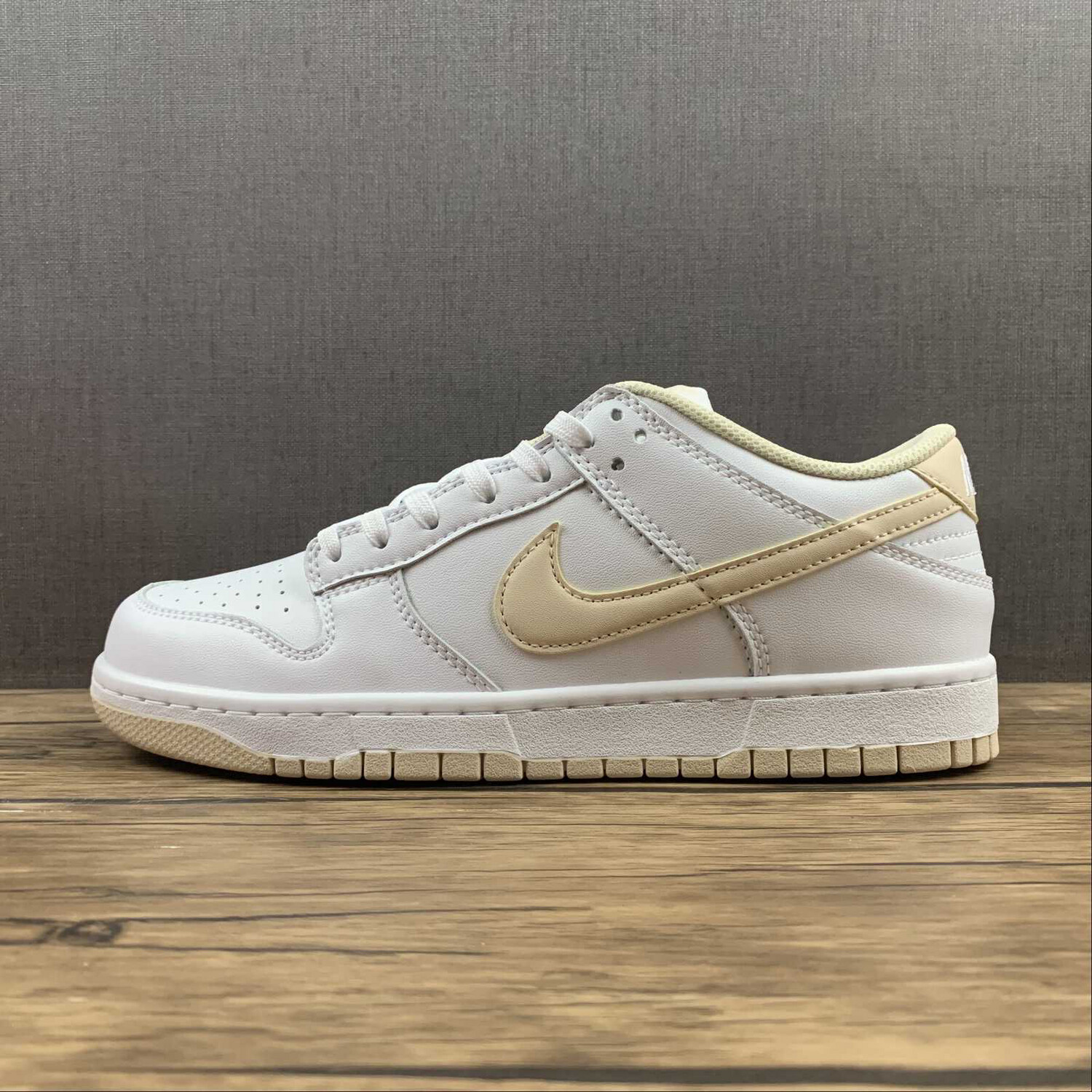SB Dunk Low