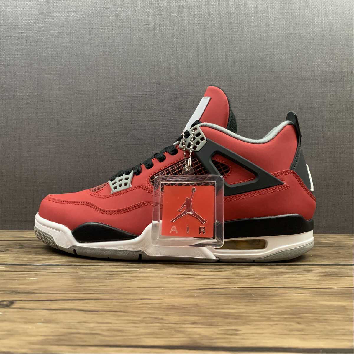 Air Jordan Retro 4
