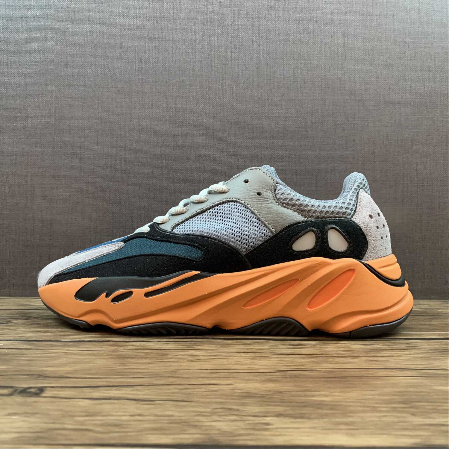 Adidas Yeezy 700 Wasorg
