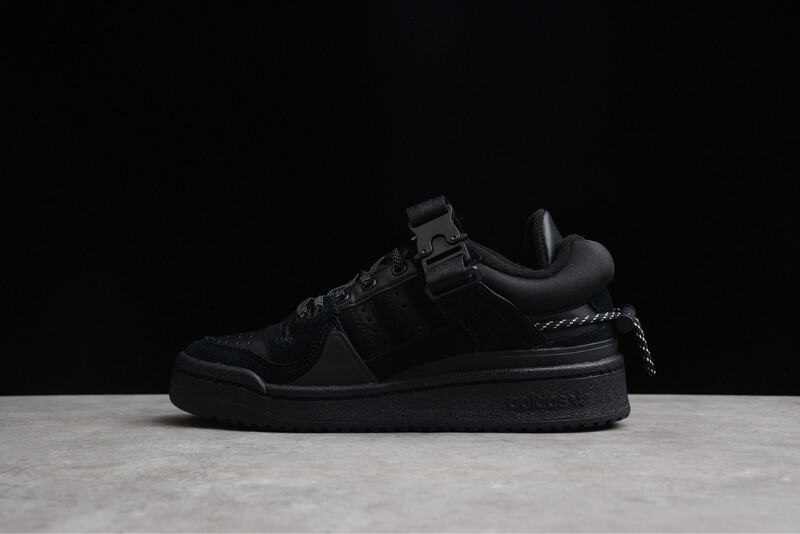 Adidas ”Bad Bunny” Black