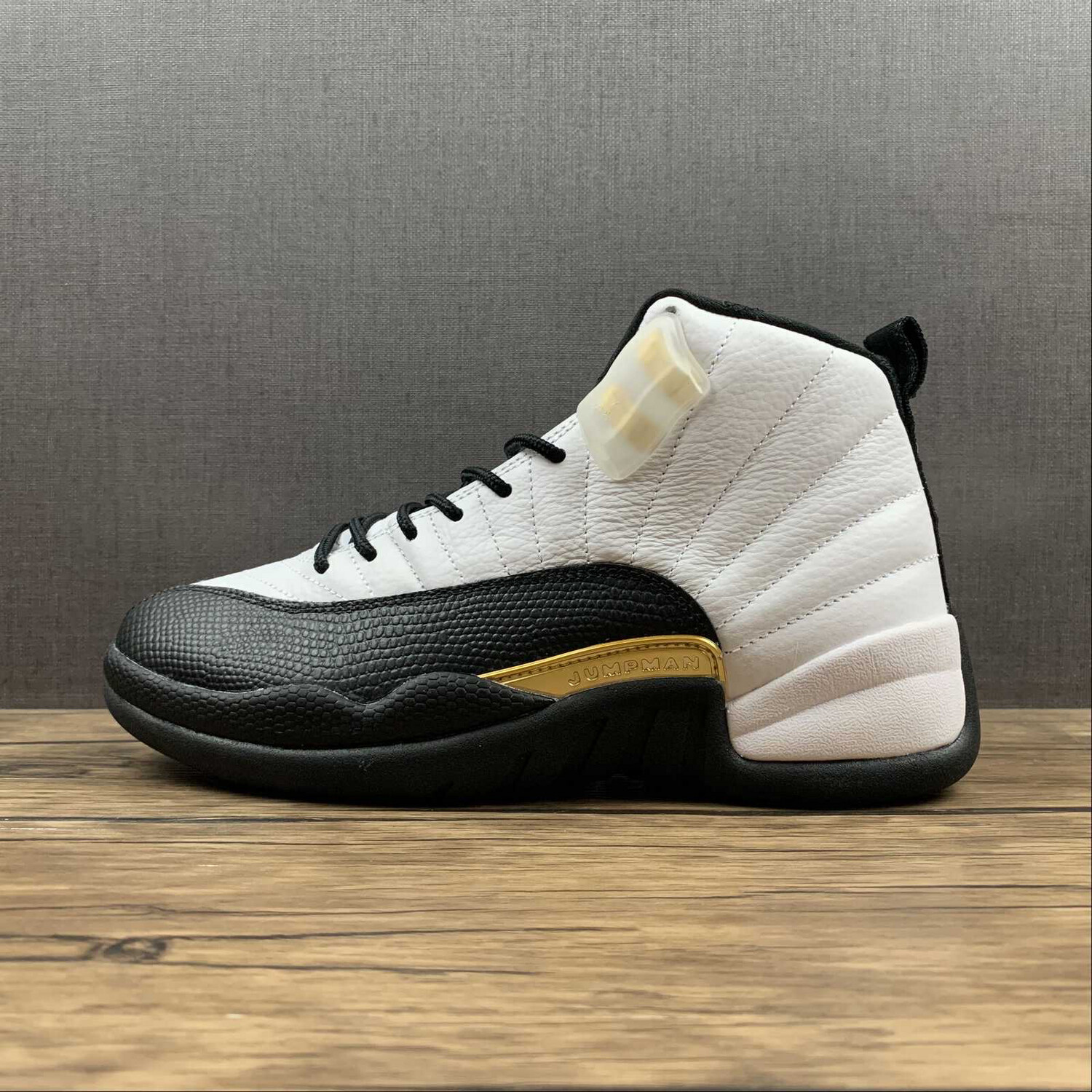Air Jordan Retro 12