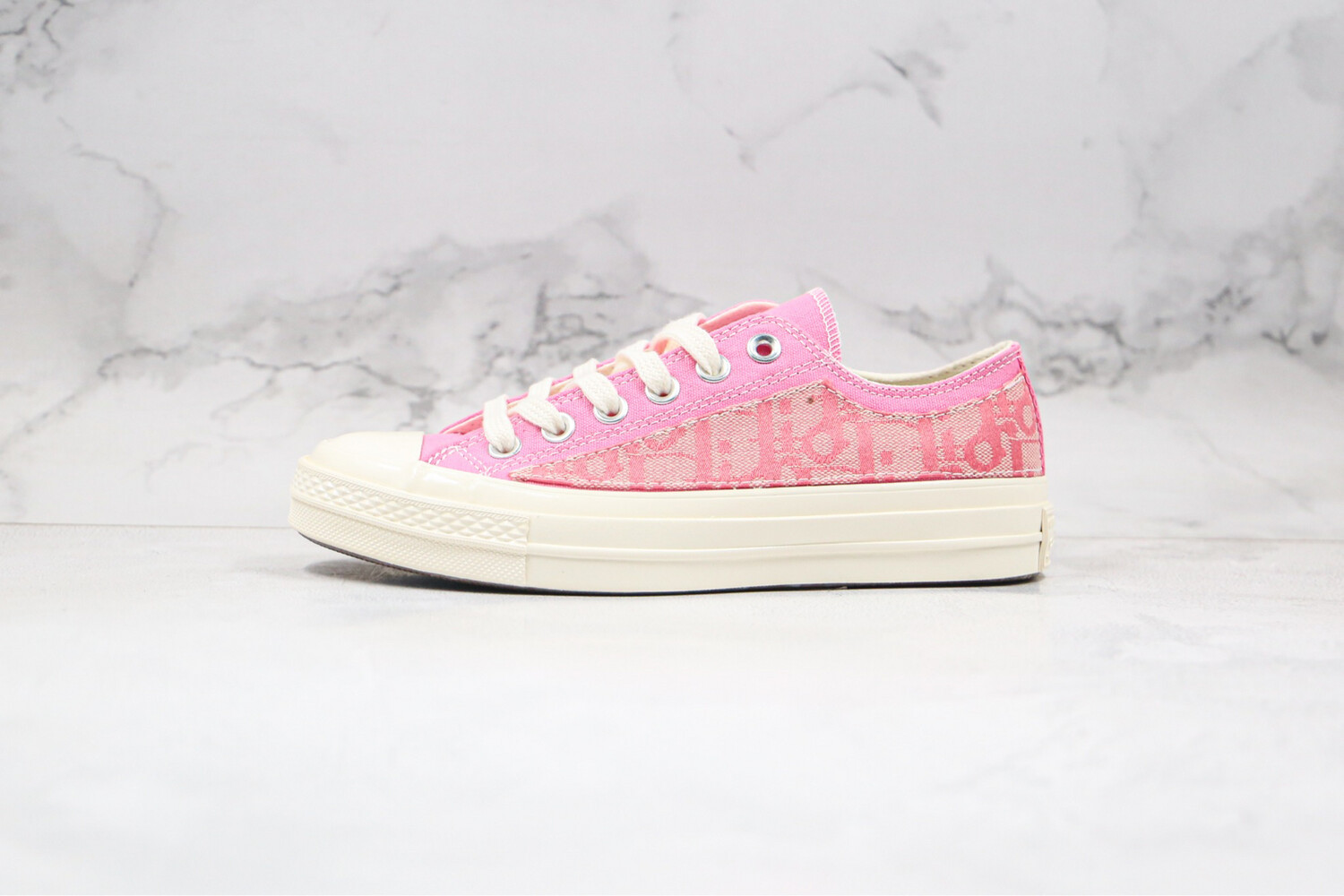 Converse  Dior