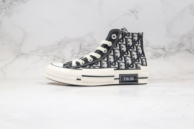 Converse  Dior