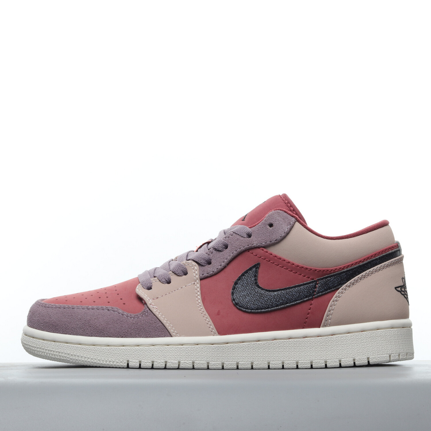 Air Jordan Retro 1 Low