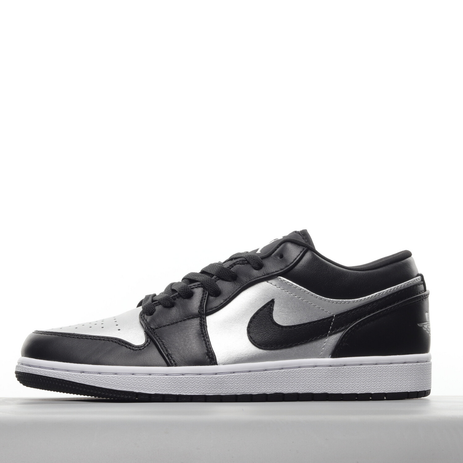 Air Jordan Retro 1 Low