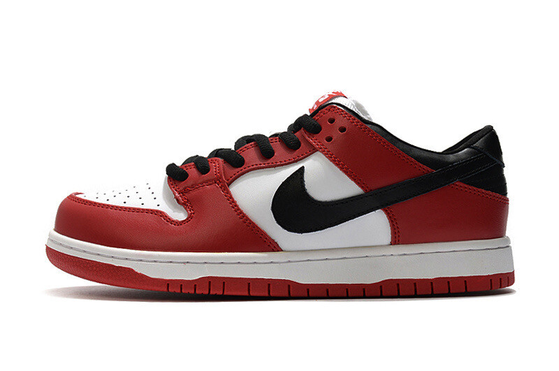 SB Dunk Low Chicago