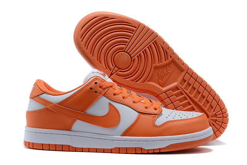 SB Dunk Low