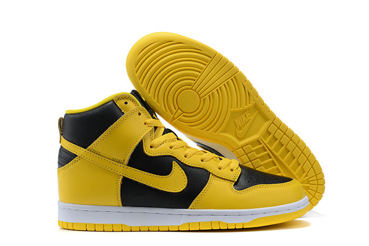 SB Dunk High Varsity Maize