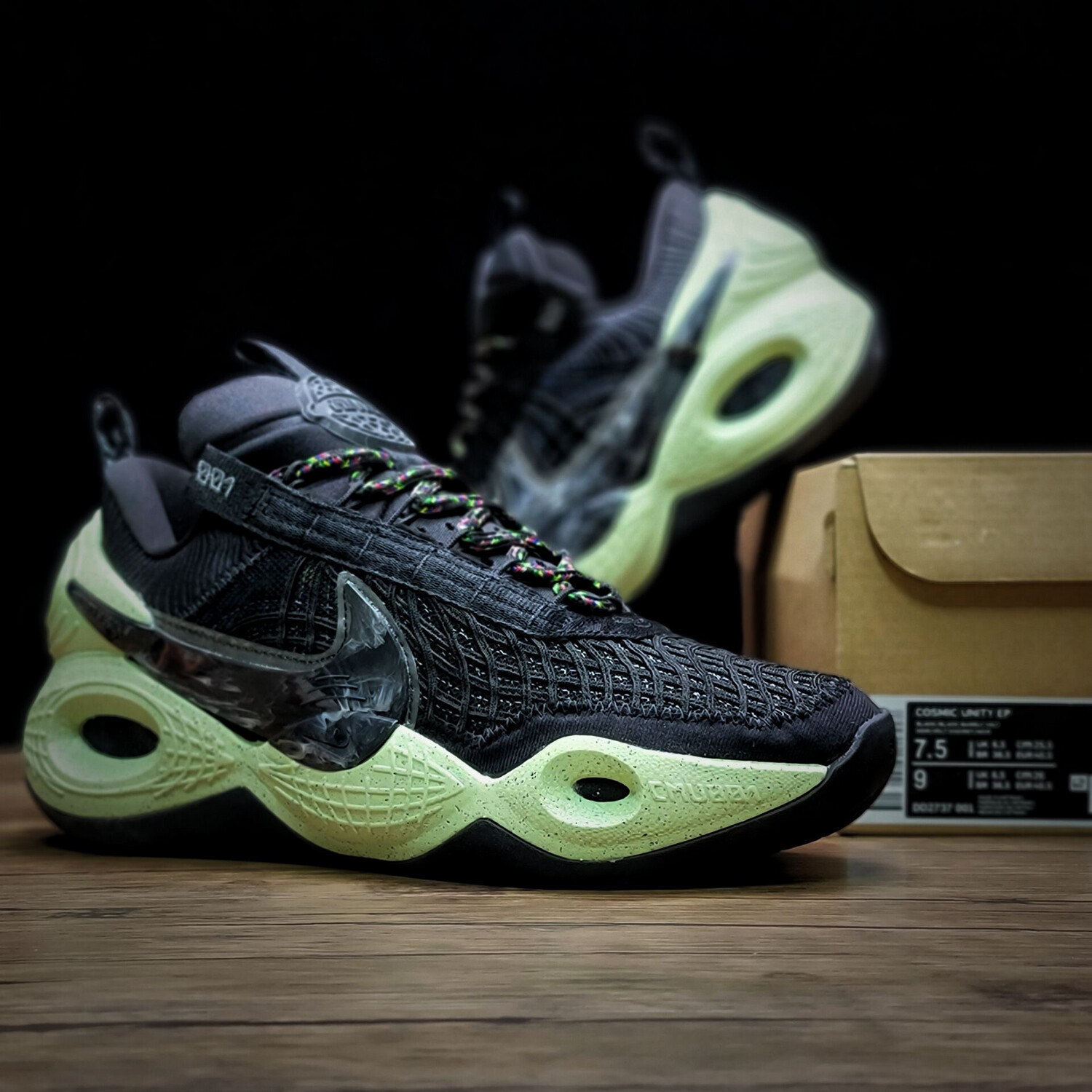 Nike Air Cosmic Unity