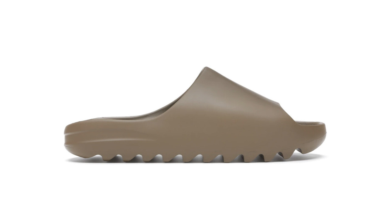 Yeezy Slides “Core”