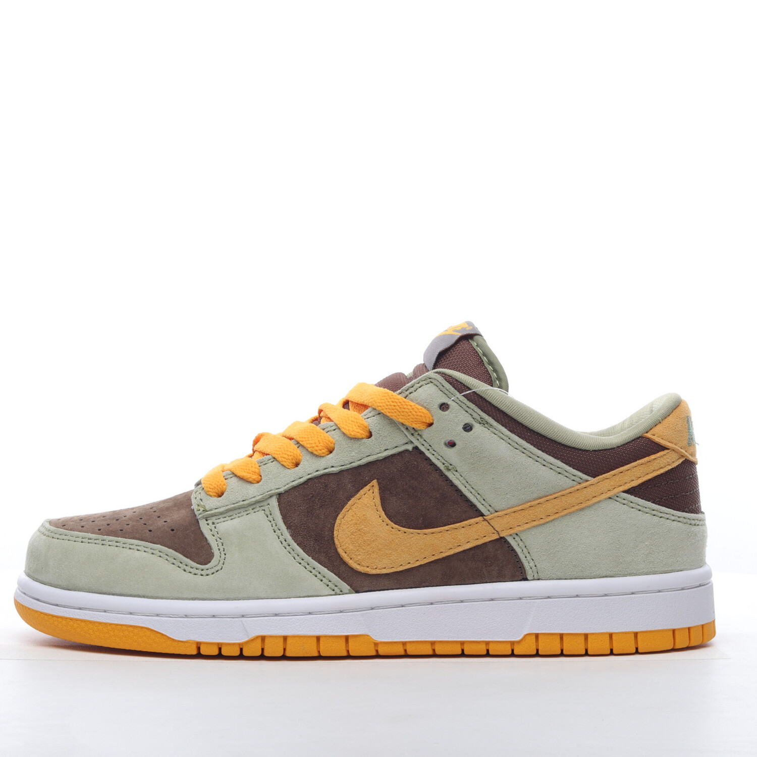 SB Dunk Low Pro