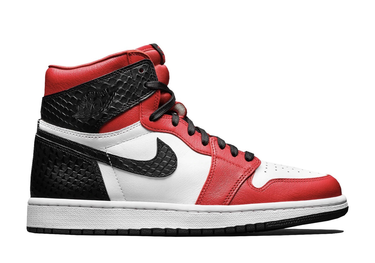 Jordan Retro 1 High Chicago “Satin Snake”