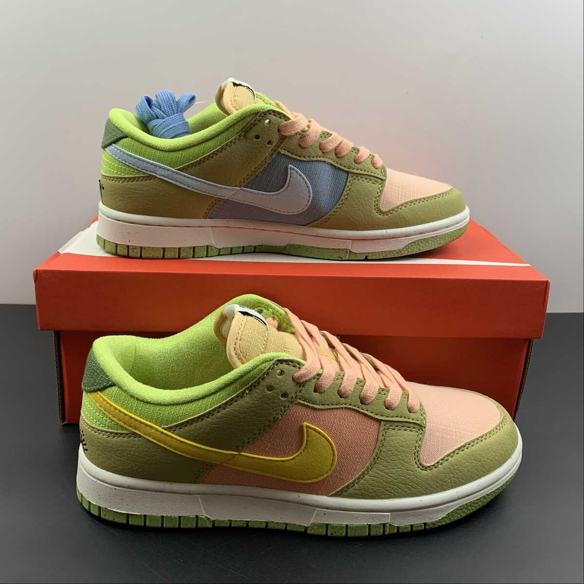 SB Dunk Low “Sunshine”