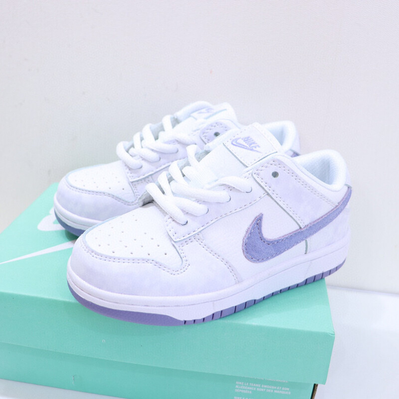 SB Dunk Low