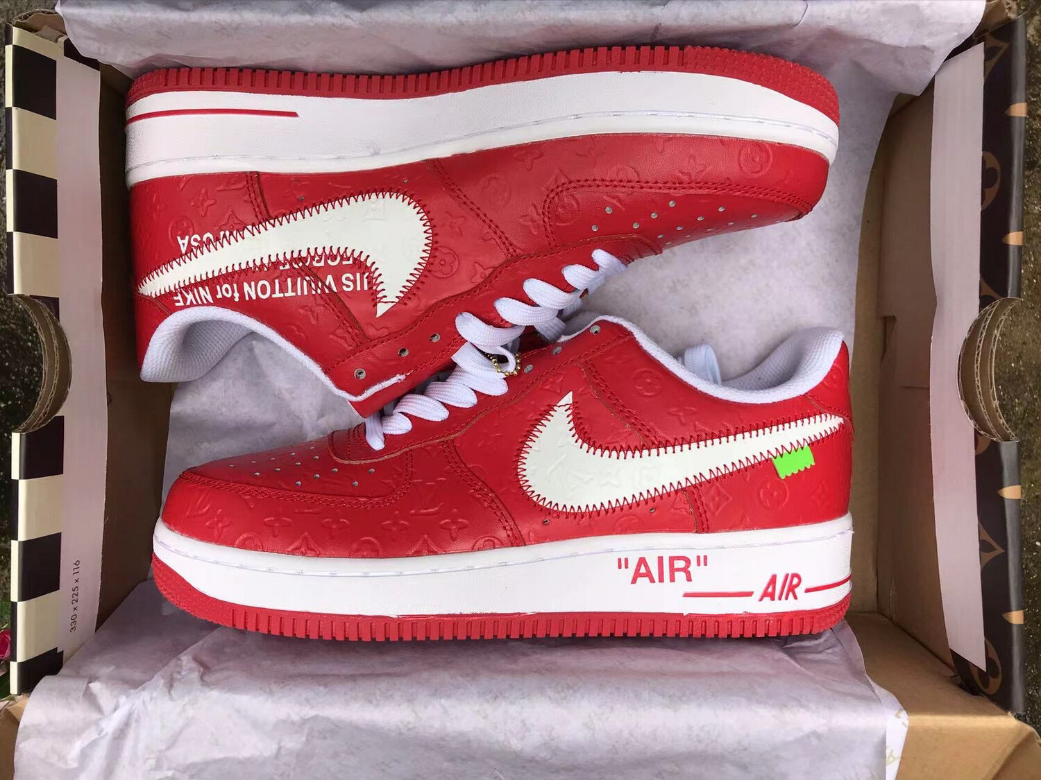 Nike Air Force LV