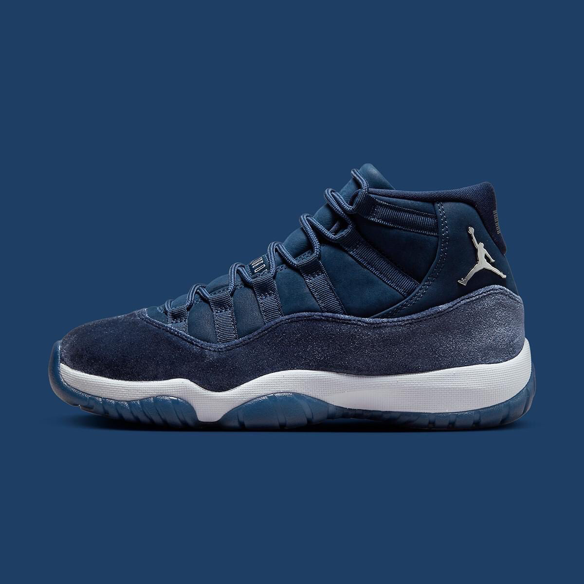 Air Jordan Retro 11 “Midnight Navy”
