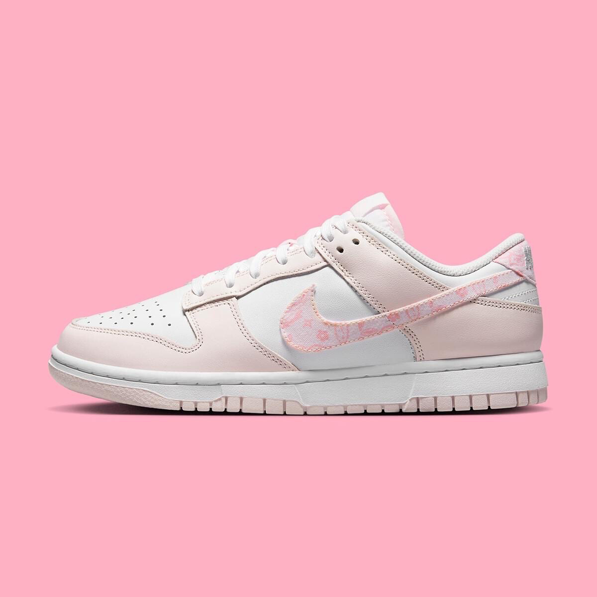 Dunk Low “pink paisley”