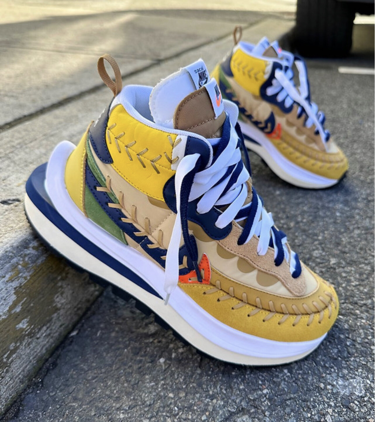 NIKE SACAI X VAPORWAFFLE 