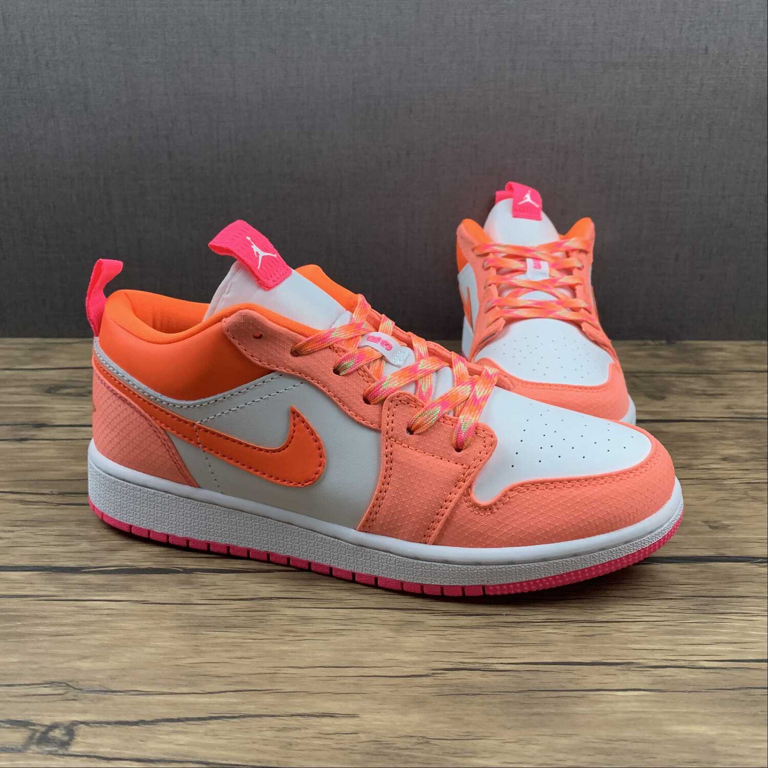 Air Jordan 1 Low Orange/ White
