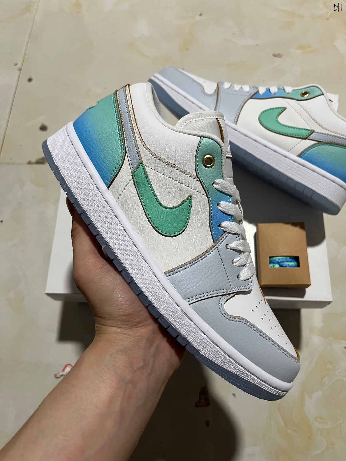 Air Jordan 1 Low 