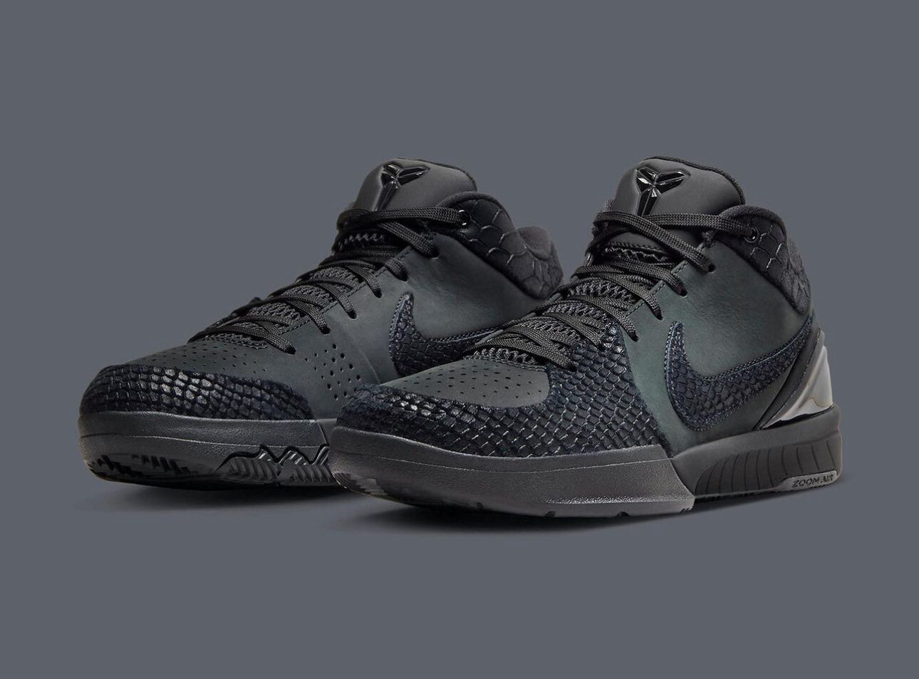 Zoom Kobe 4 Protro “Gift of Mamba”