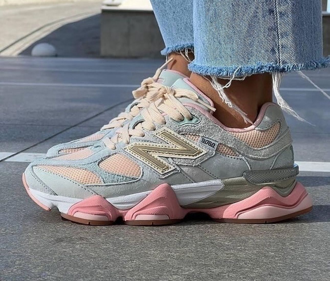 New Balance 9060