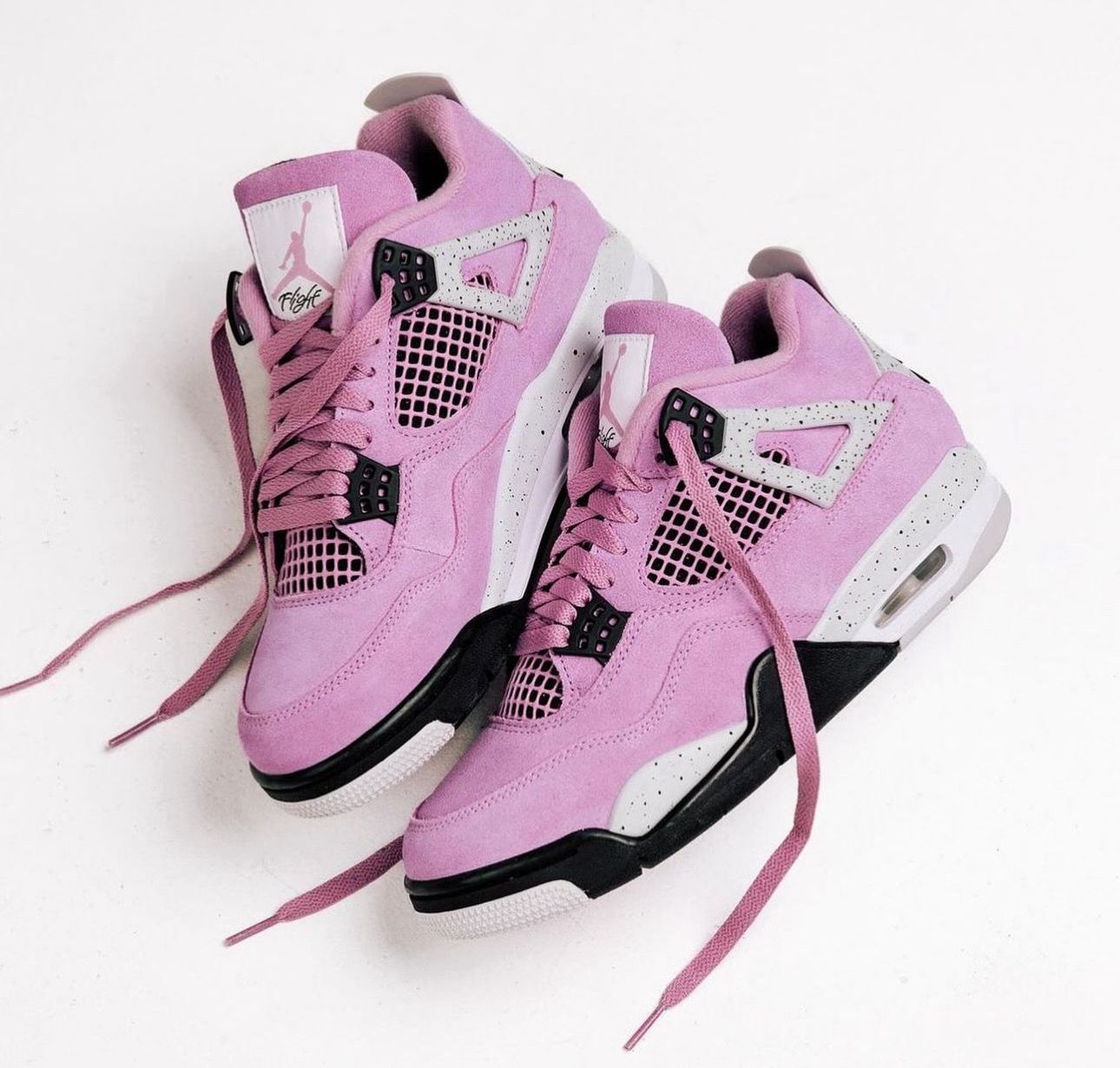 Jordan Retro 4 “Orchid”