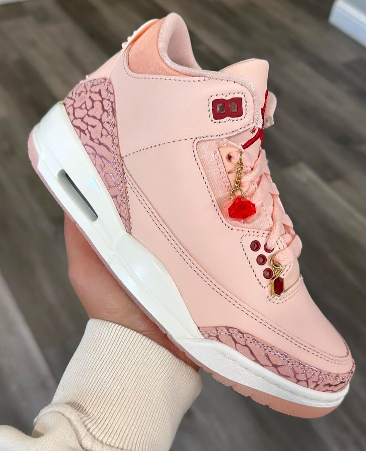 Air Jordan Retro 3 “Valentine”