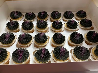 1 dozen Regular Cupcakes