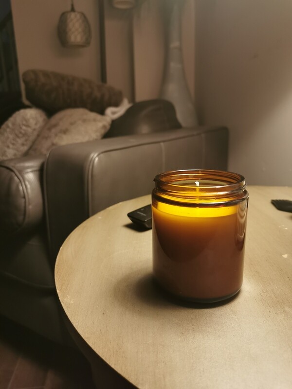 Amber jar candles