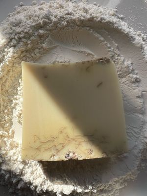 Yellow Clay And Chamomile Cleansing Bar