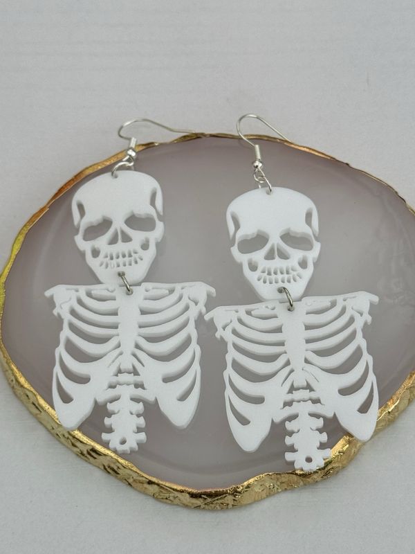 White Skeletons 🩻